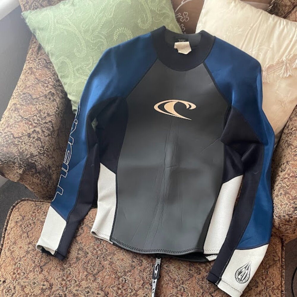 Oneill surfing long sleeved shirt